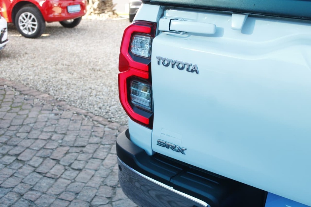 2019 TOYOTA HILUX, White, 102000Kms, Manual, Bakkie Single Cab, Diesel, R359 900, Kuilsriver