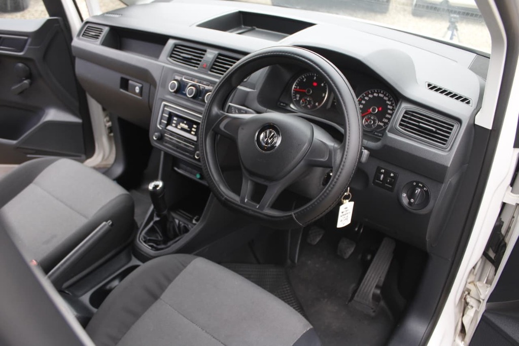 2018 VOLKSWAGEN CADDY, White, 232000Kms, Manual, Panel Van, Diesel, R169 900, Kuilsriver