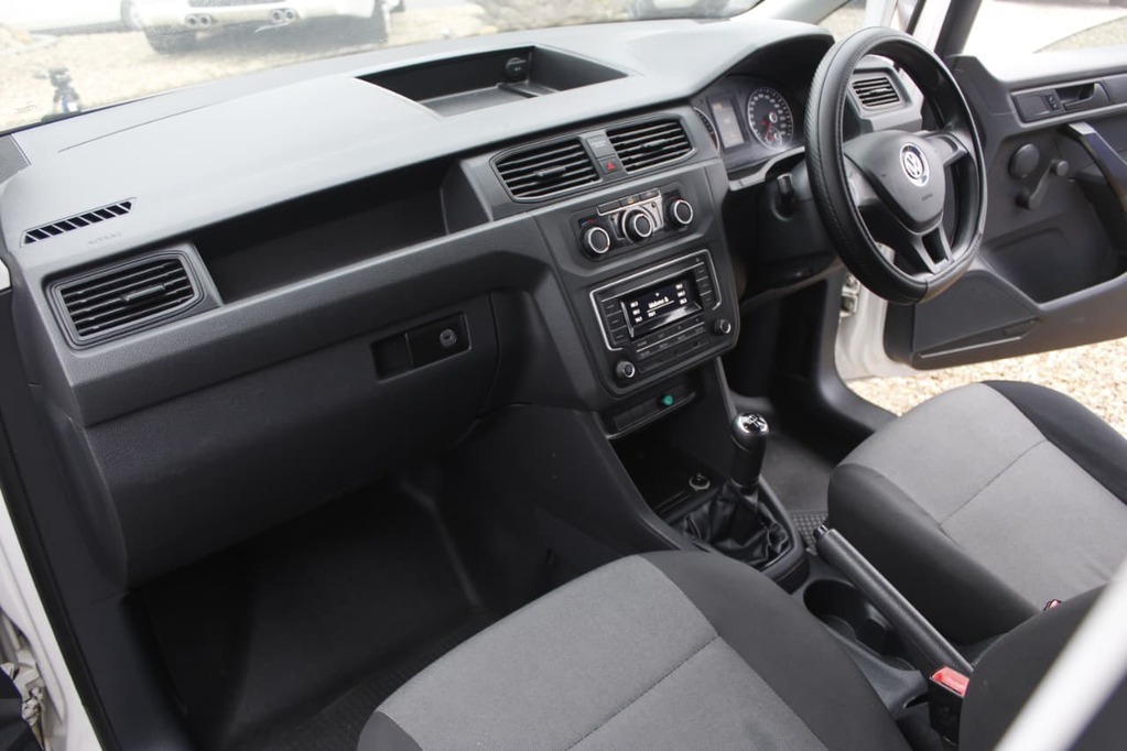 2018 VOLKSWAGEN CADDY, White, 232000Kms, Manual, Panel Van, Diesel, R169 900, Kuilsriver