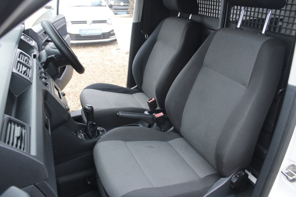 2018 VOLKSWAGEN CADDY, White, 232000Kms, Manual, Panel Van, Diesel, R169 900, Kuilsriver