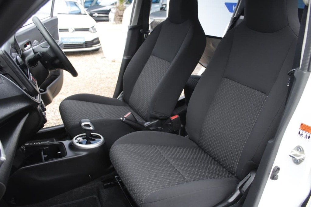 2026 TOYOTA VITZ, White, 8748Kms, Automatic, Hatchback, Petrol, R209 900, Kuilsriver