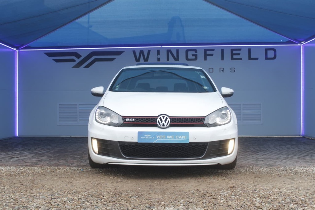 2012 VOLKSWAGEN GOLF 6, White, 187000Kms, Automatic, Hatchback, Petrol, R239 900, Kuilsriver
