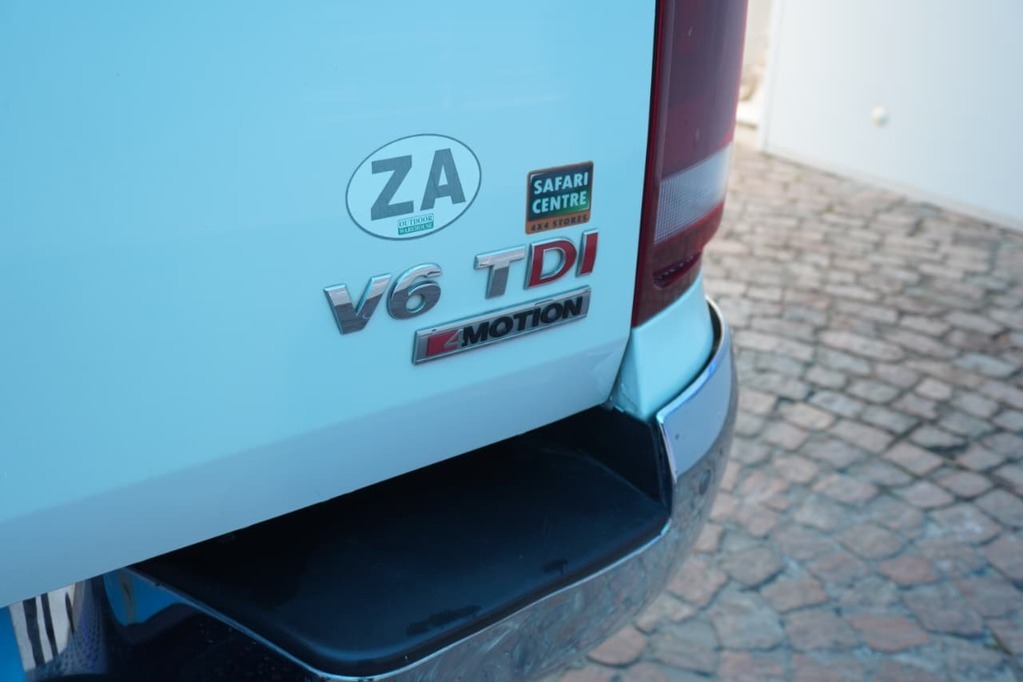 2018 VOLKSWAGEN AMAROK, White, 176000Kms, Automatic, Bakkie Double Cab, Diesel, R399 900, Kuilsriver