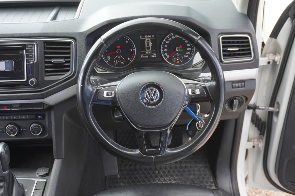 2018 VOLKSWAGEN AMAROK, White, 176000Kms, Automatic, Bakkie Double Cab, Diesel, R399 900, Kuilsriver