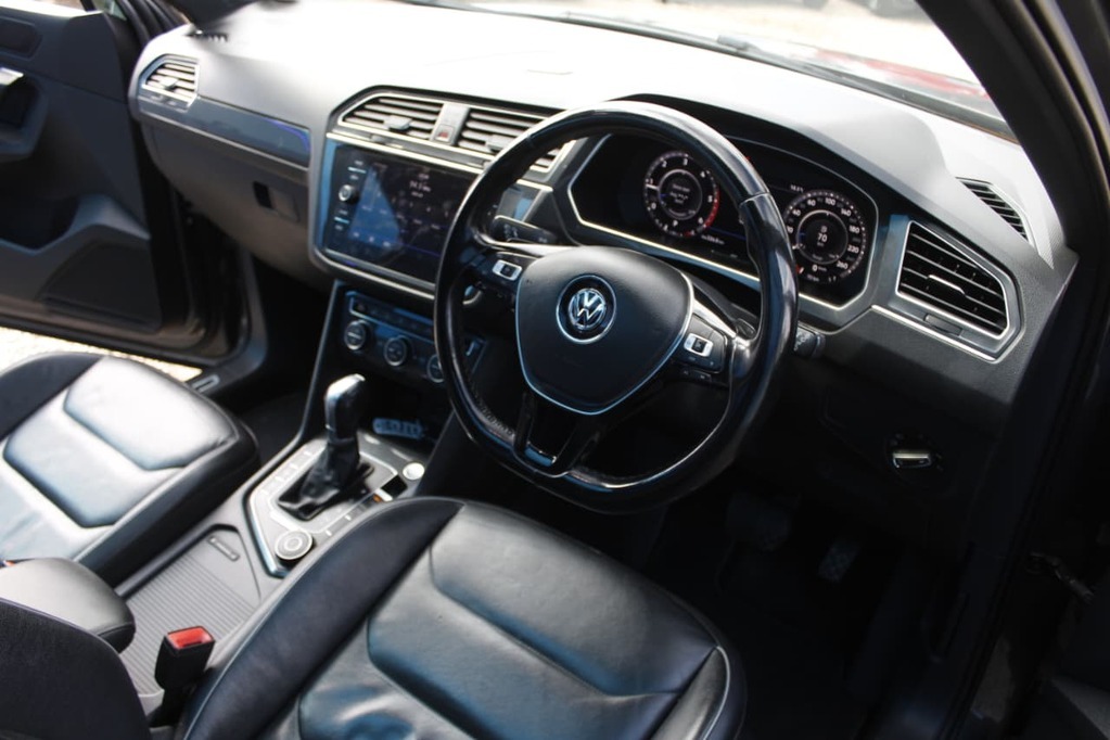 2019 VOLKSWAGEN TIGUAN, Graphite grey, 168500Kms, Automatic, SUV, Diesel, R389 900, Kuilsriver