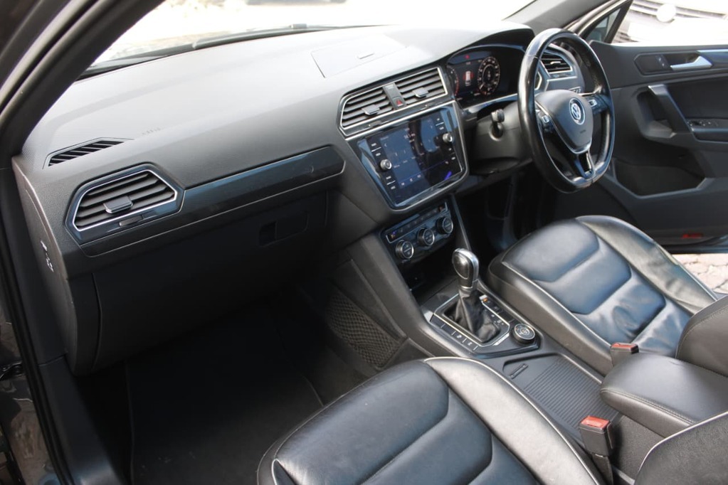 2019 VOLKSWAGEN TIGUAN, Graphite grey, 168500Kms, Automatic, SUV, Diesel, R389 900, Kuilsriver