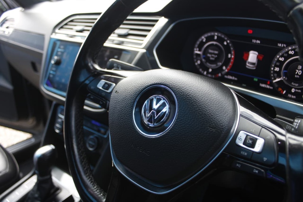 2019 VOLKSWAGEN TIGUAN, Graphite grey, 168500Kms, Automatic, SUV, Diesel, R389 900, Kuilsriver