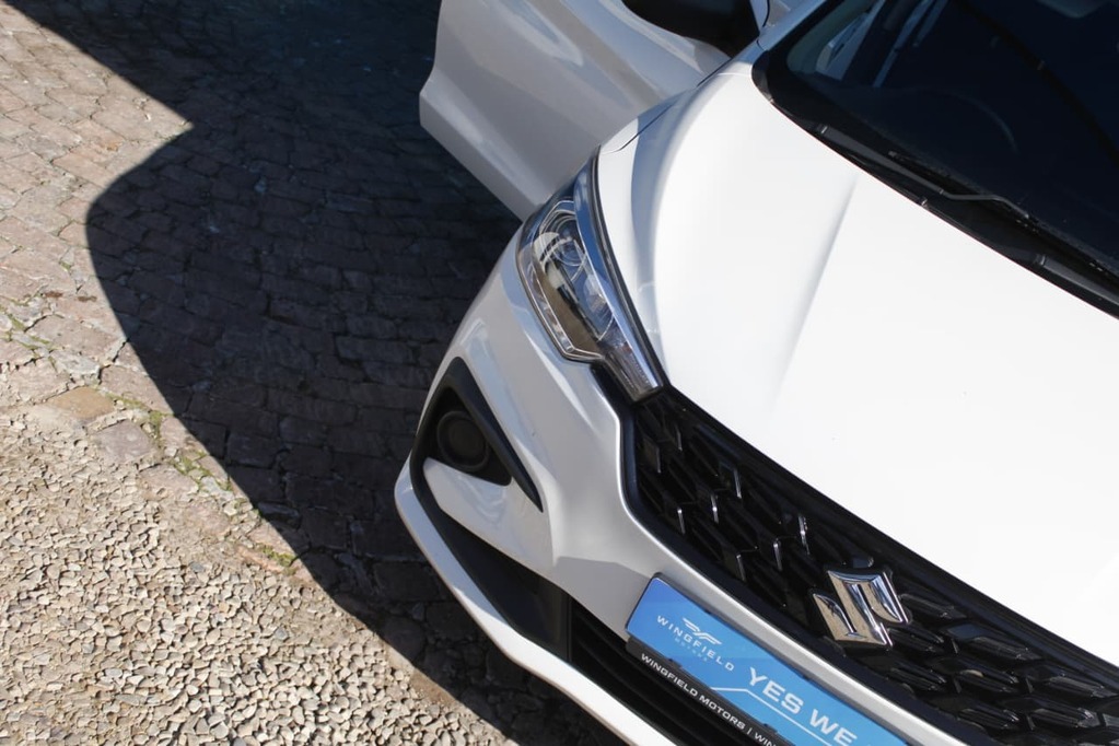 2025 SUZUKI ERTIGA, White, 37000Kms, Manual, MPV, Petrol, R329 900, Kuilsriver