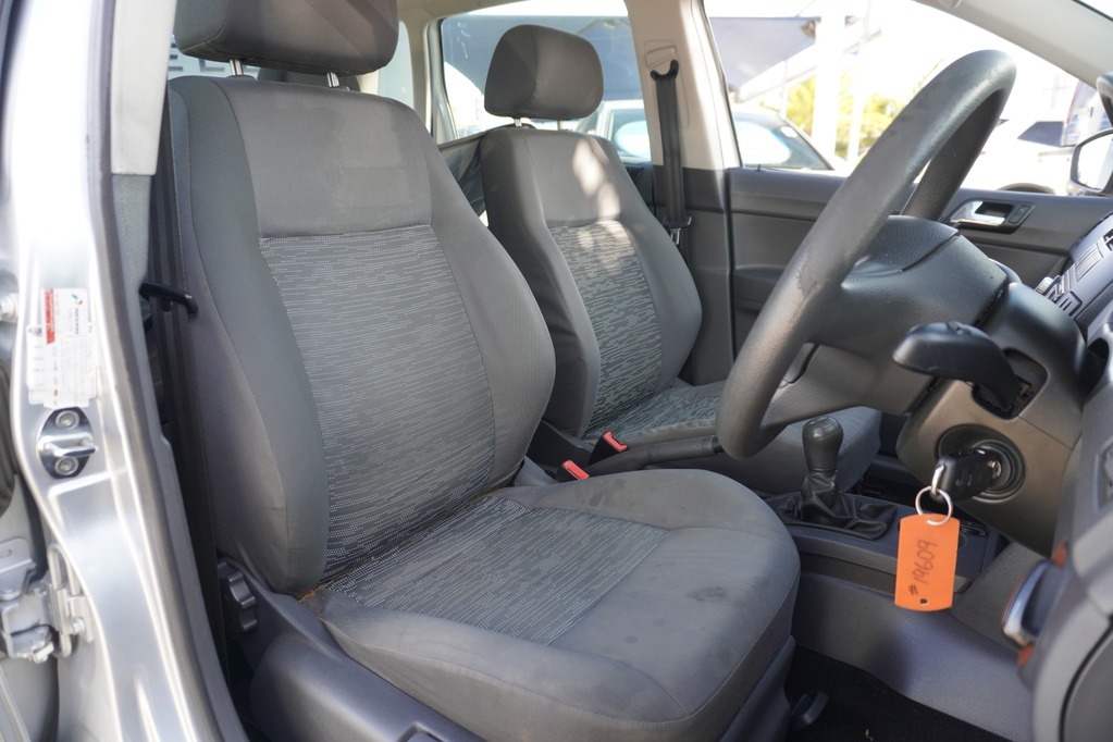 2014 VOLKSWAGEN POLO VIVO, Silver, 138680Kms, Manual, Hatchback, Petrol, R119 900, Kuilsriver
