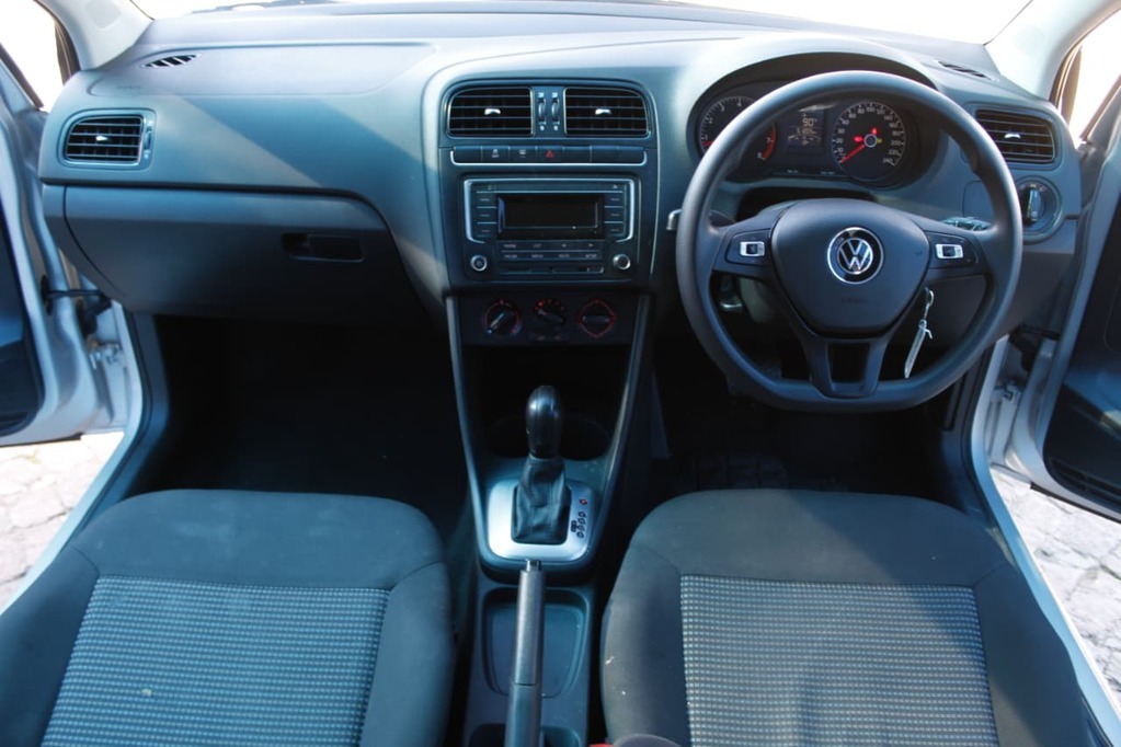 2023 VOLKSWAGEN POLO VIVO, Silver, 50000Kms, Automatic, Hatchback, Petrol, R239 900, Kuilsriver