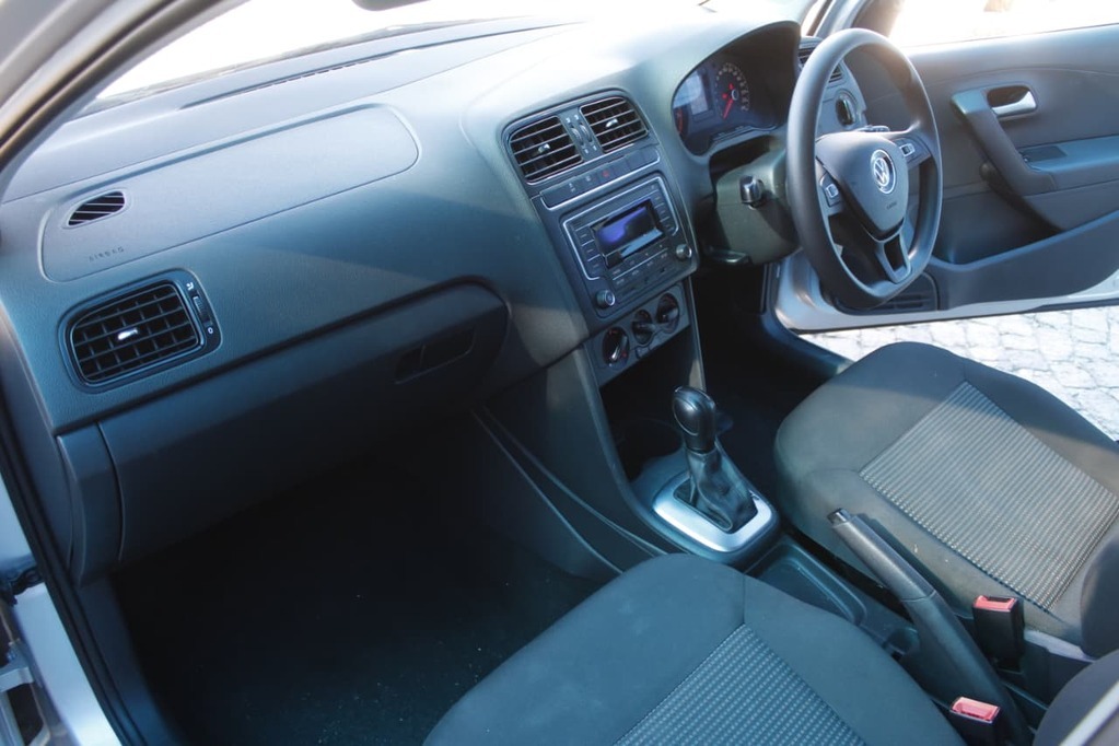 2023 VOLKSWAGEN POLO VIVO, Silver, 50000Kms, Automatic, Hatchback, Petrol, R239 900, Kuilsriver