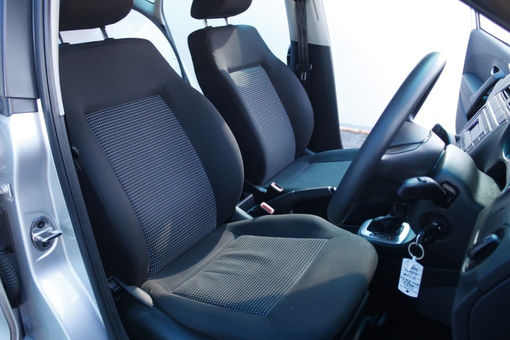 2023 VOLKSWAGEN POLO VIVO, Silver, 50000Kms, Automatic, Hatchback, Petrol, R239 900, Kuilsriver