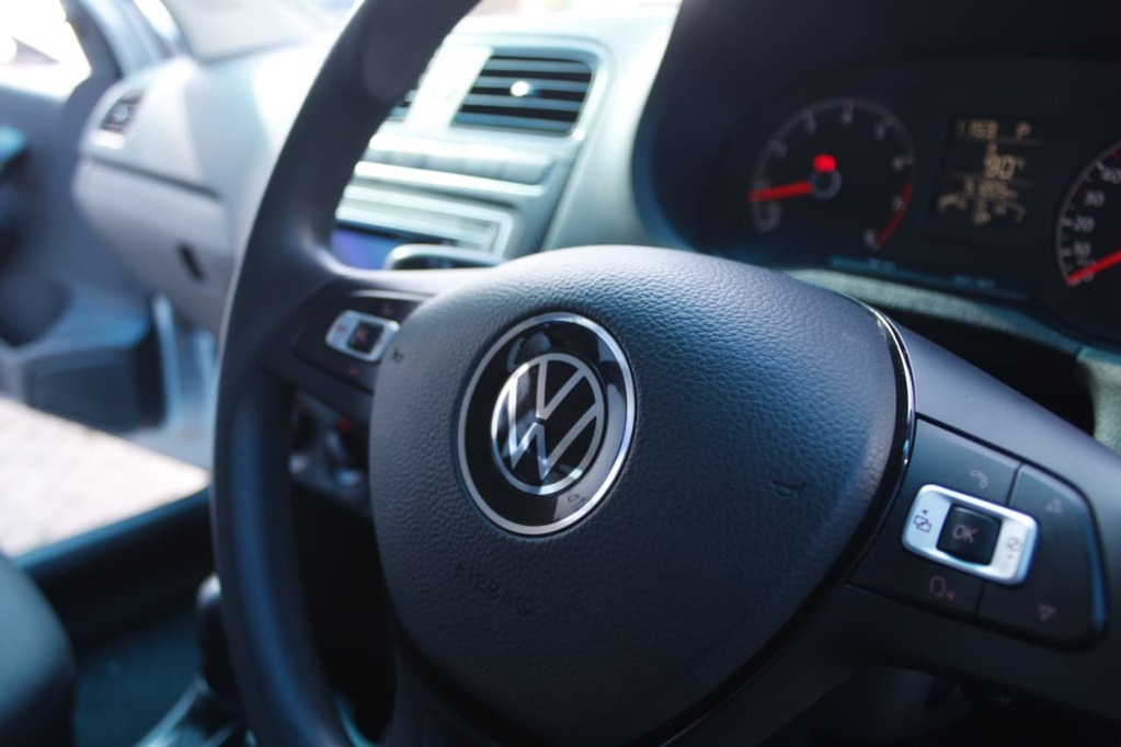 2023 VOLKSWAGEN POLO VIVO, Silver, 50000Kms, Automatic, Hatchback, Petrol, R239 900, Kuilsriver