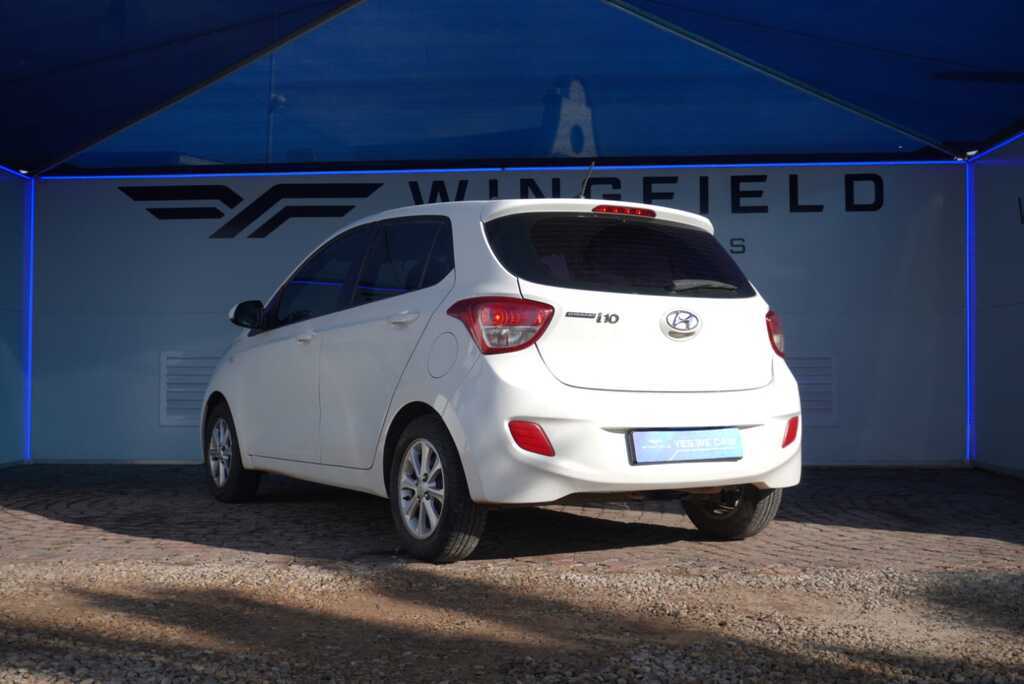 2015 HYUNDAI i10, White, 113271Kms, Manual, Hatchback, Petrol, R109 900, Kuilsriver