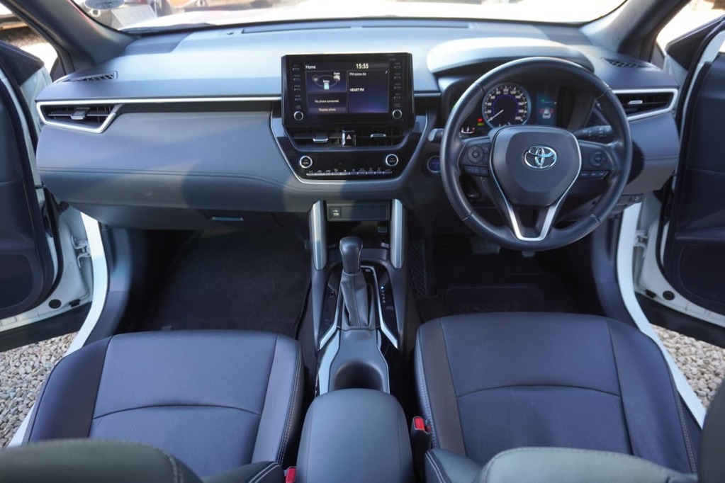 2023 TOYOTA COROLLA CROSS, White, 89339Kms, Automatic, SUV, Petrol, R359 900, Kuilsriver