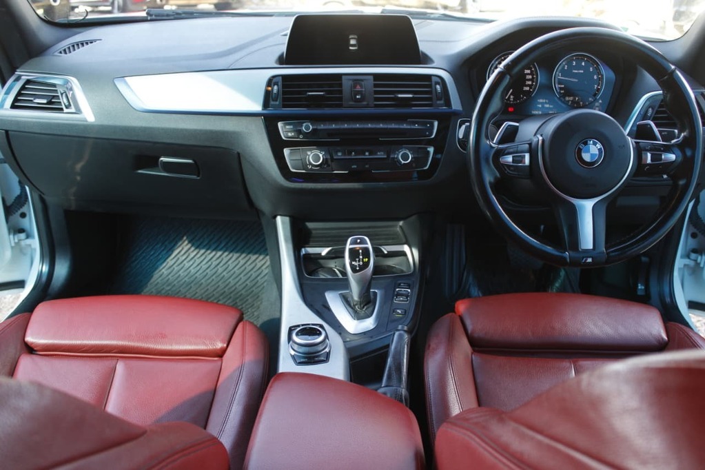 2018 BMW 2 SERIES, White, 145000Kms, Automatic, Coupe, Petrol, R329 900, Kuilsriver