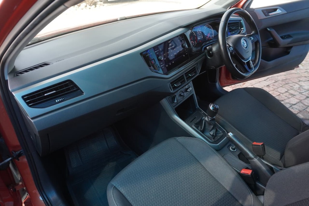 2020 VOLKSWAGEN POLO, Orange, 163823Kms, Manual, Hatchback, Petrol, R249 900, Kuilsriver