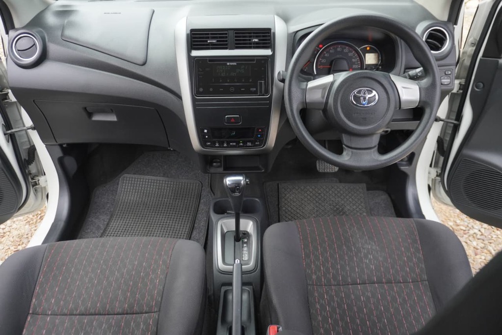 2021 TOYOTA AGYA, White, 86000Kms, Automatic, Hatchback, Petrol, R169 900, Kuilsriver