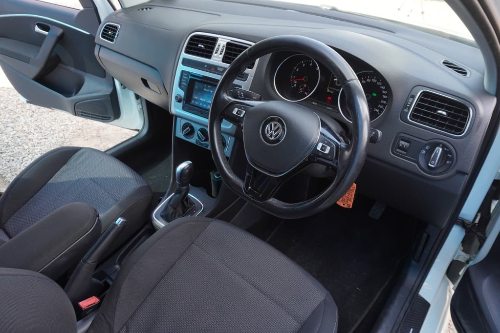 2015 VOLKSWAGEN POLO GP, White, 181690Kms, Automatic, Hatchback, Petrol, R159 900, Kuilsriver