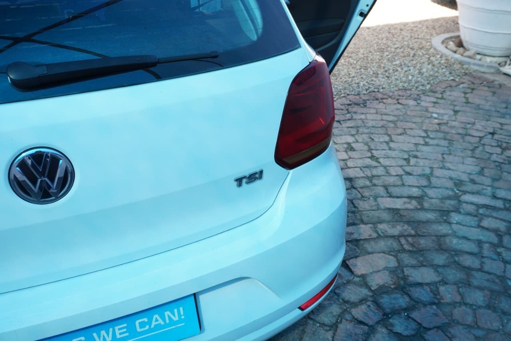 2015 VOLKSWAGEN POLO GP, White, 181690Kms, Automatic, Hatchback, Petrol, R159 900, Kuilsriver