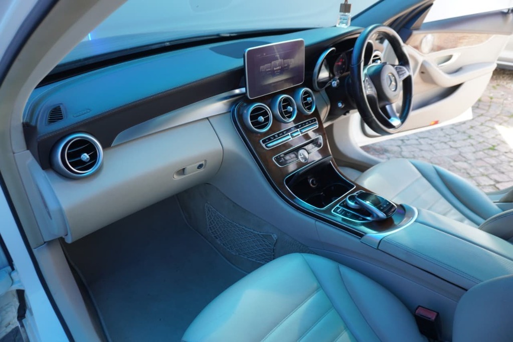 2014 MERCEDES-BENZ C CLASS, White, 147600Kms, Automatic, Sedan, Diesel, R219 900, Kuilsriver
