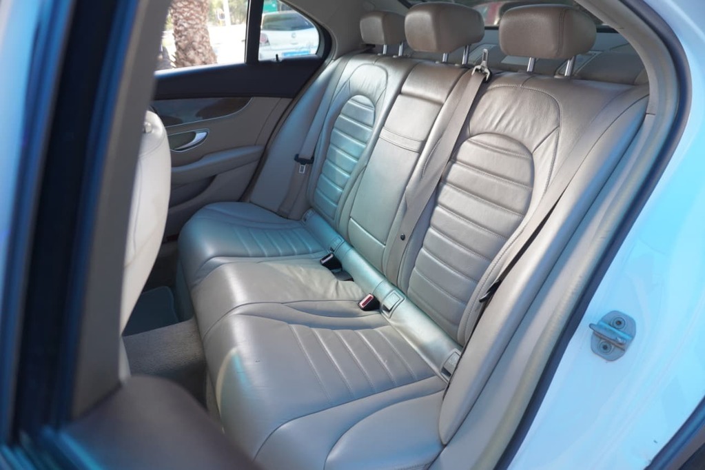 2014 MERCEDES-BENZ C CLASS, White, 147600Kms, Automatic, Sedan, Diesel, R219 900, Kuilsriver
