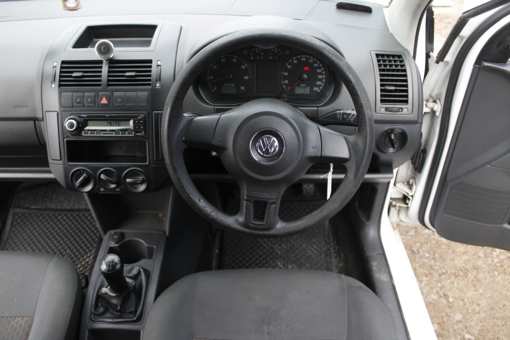 2012 VOLKSWAGEN POLO VIVO, White, 173947Kms, Manual, Hatchback, Petrol, R119 900, Kuilsriver