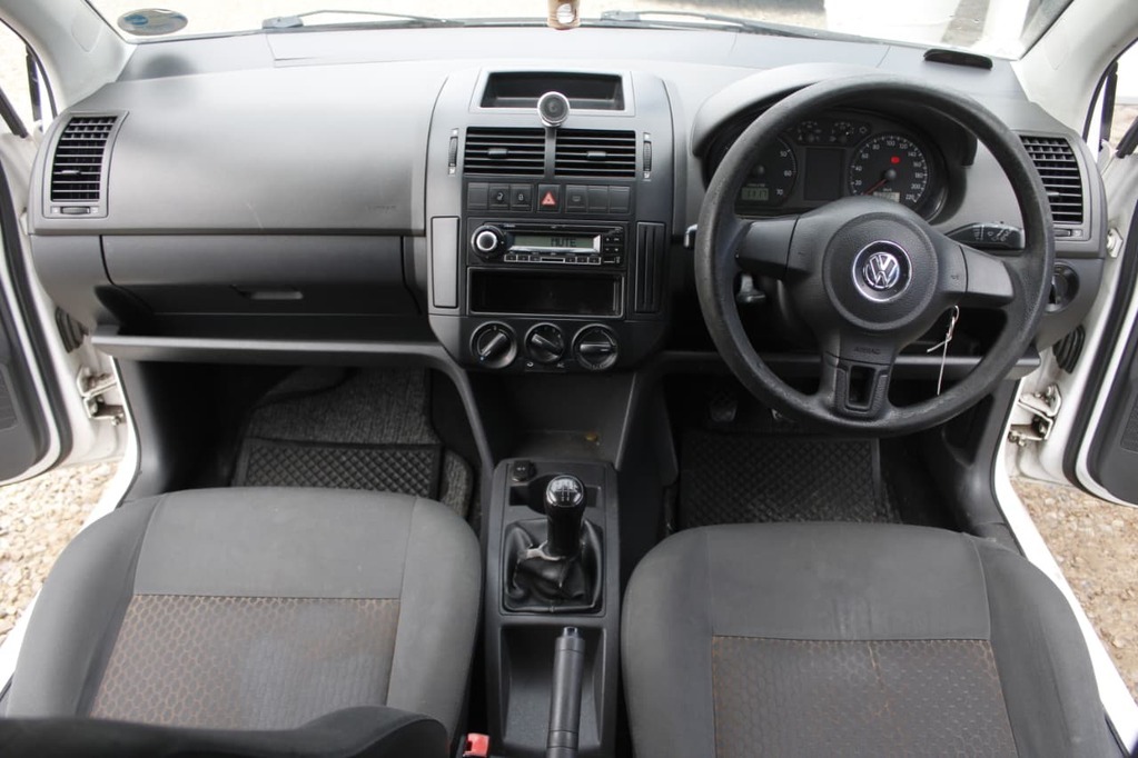 2012 VOLKSWAGEN POLO VIVO, White, 173947Kms, Manual, Hatchback, Petrol, R119 900, Kuilsriver