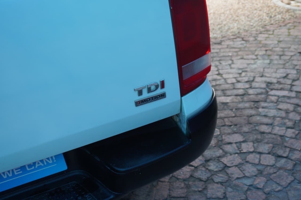 2014 VOLKSWAGEN AMAROK, White, 250000Kms, Manual, Bakkie Double Cab, Diesel, R249 900, Kuilsriver