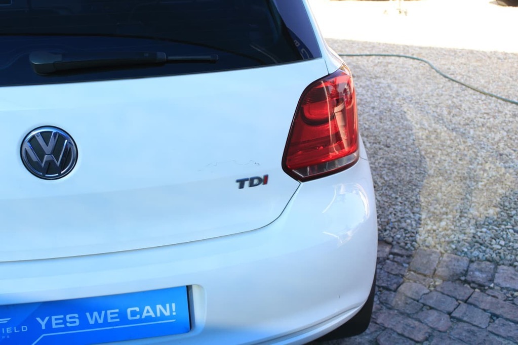2013 VOLKSWAGEN POLO, White, 166000Kms, Manual, Hatchback, Diesel, R159 900, Kuilsriver