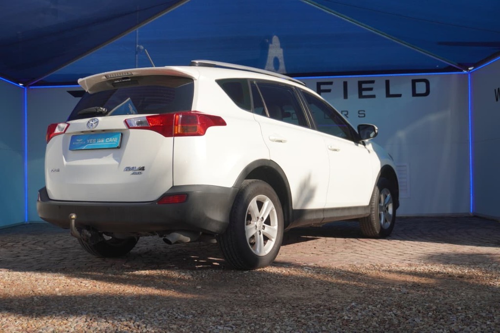 2013 TOYOTA RAV 4, White, 180000Kms, Manual, SUV, Diesel, R210 000, Kuilsriver