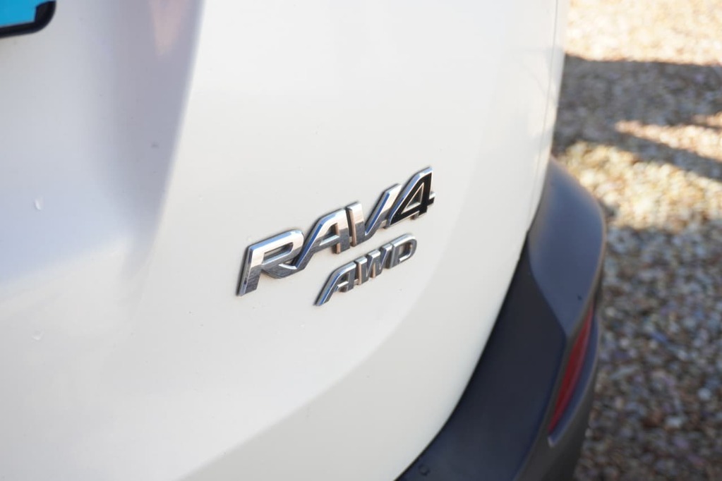 2013 TOYOTA RAV 4, White, 180000Kms, Manual, SUV, Diesel, R210 000, Kuilsriver