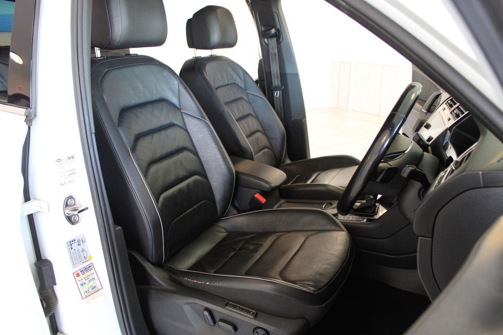 2018 VOLKSWAGEN TIGUAN, White, 178145Kms, Automatic, SUV, Petrol, R299 900, Kuilsriver