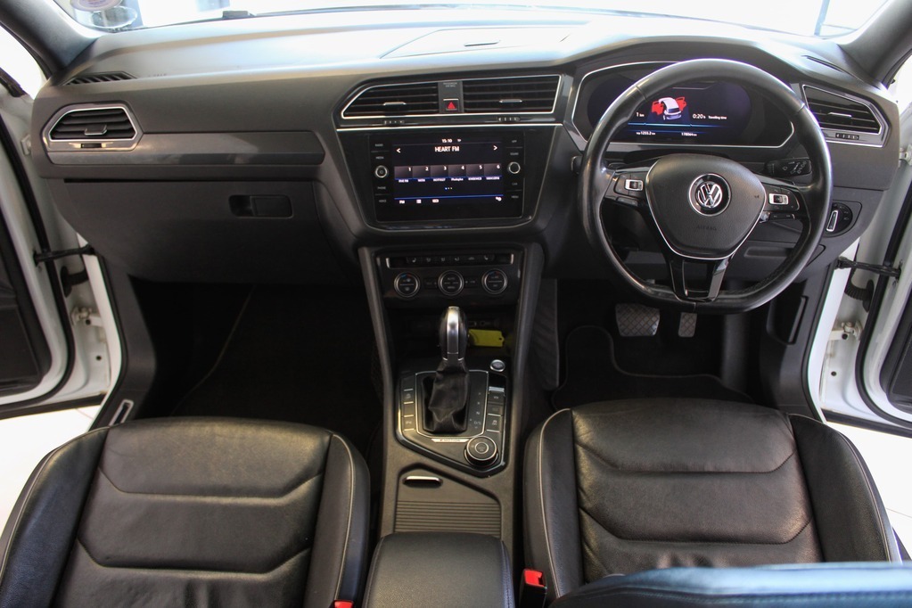 2018 VOLKSWAGEN TIGUAN, White, 178145Kms, Automatic, SUV, Petrol, R299 900, Kuilsriver