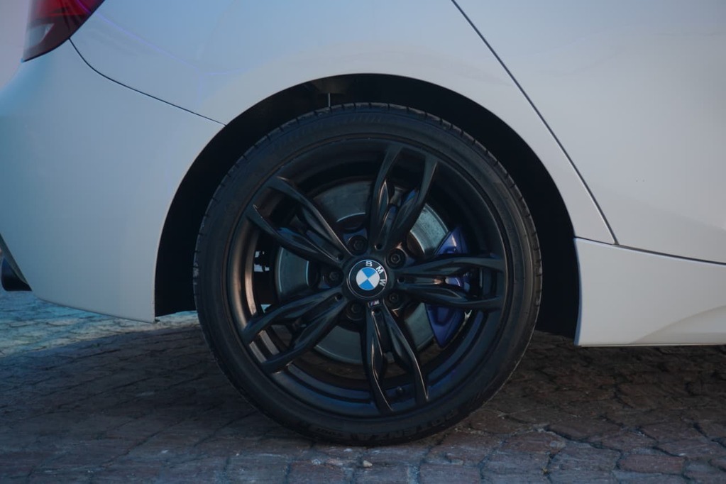 2013 BMW 1 SERIES, White, 182000Kms, Automatic, Hatchback, Petrol, R259 900, Wingfield Motors Kuilsriver