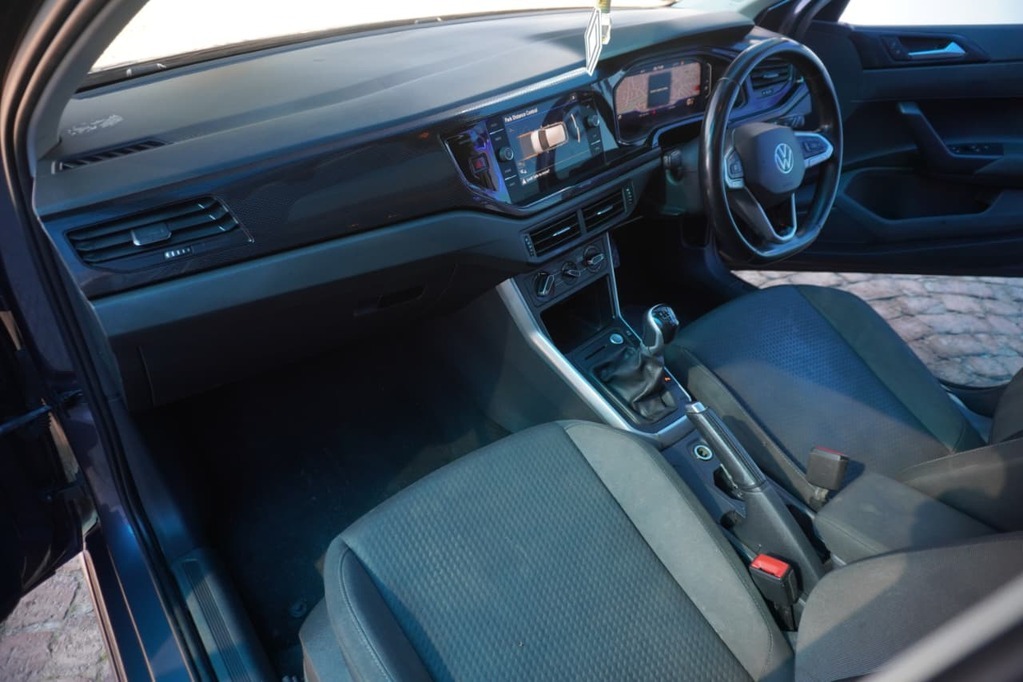 2022 VOLKSWAGEN POLO, Purple, 73000Kms, Manual, Hatchback, Petrol, R339 995, Kuilsriver