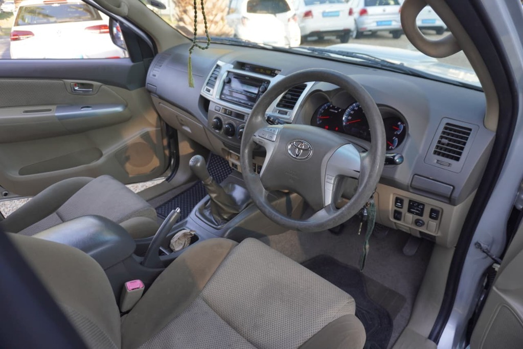 2013 TOYOTA FORTUNER, Champagne, 202000Kms, Manual, SUV, Diesel, R259 900, Kuilsriver
