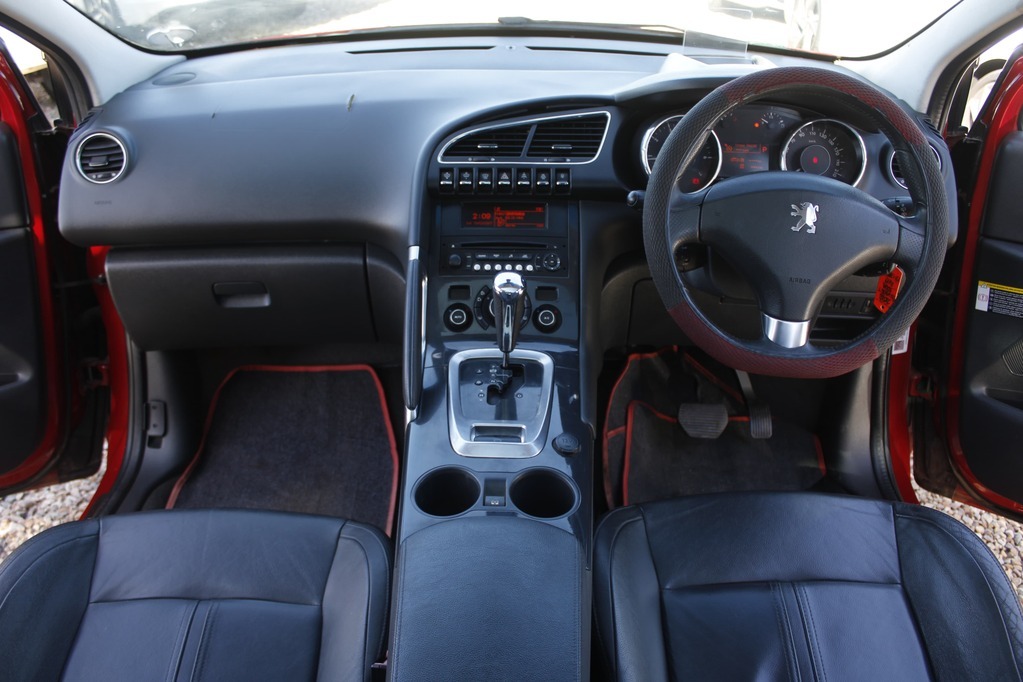 2012 PEUGEOT 3008, Red, 164657Kms, Automatic, Hatchback, Petrol, R99 900, Kuilsriver