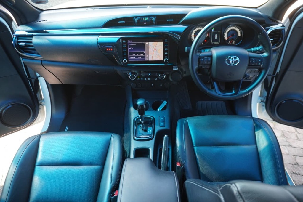 2020 TOYOTA HILUX, White, 60000Kms, Automatic, Bakkie Double Cab, Diesel, R609 900, Kuilsriver