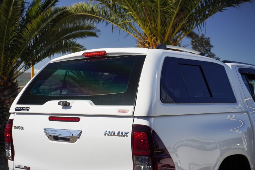 2020 TOYOTA HILUX, White, 60000Kms, Automatic, Bakkie Double Cab, Diesel, R609 900, Kuilsriver