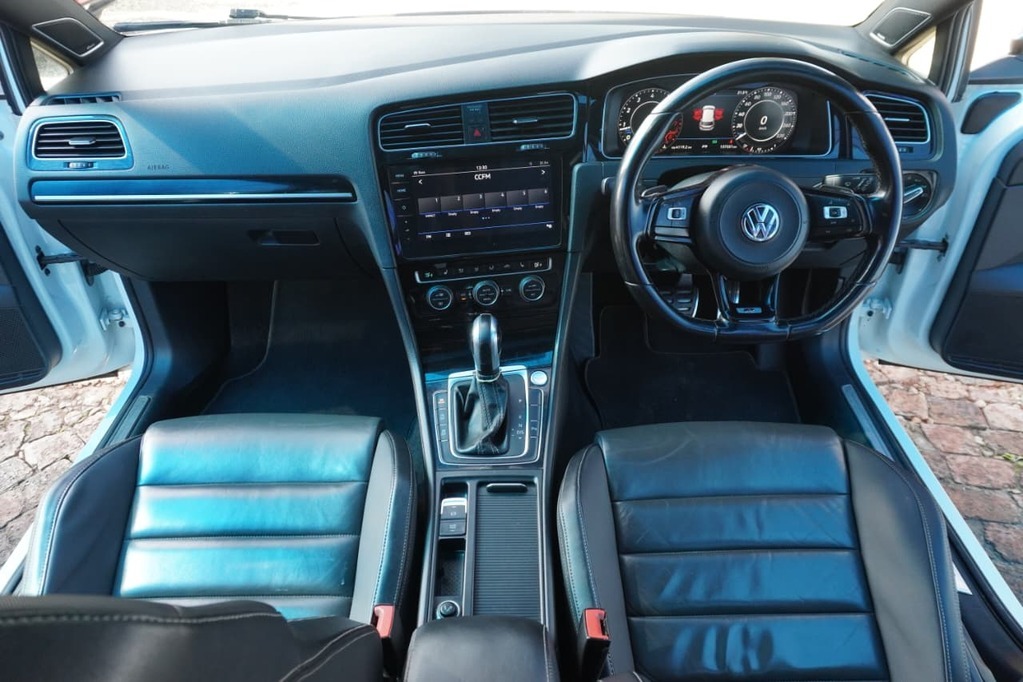 2019 VOLKSWAGEN GOLF 7, White, 138000Kms, Automatic, Hatchback, Petrol, R529 900, Kuilsriver