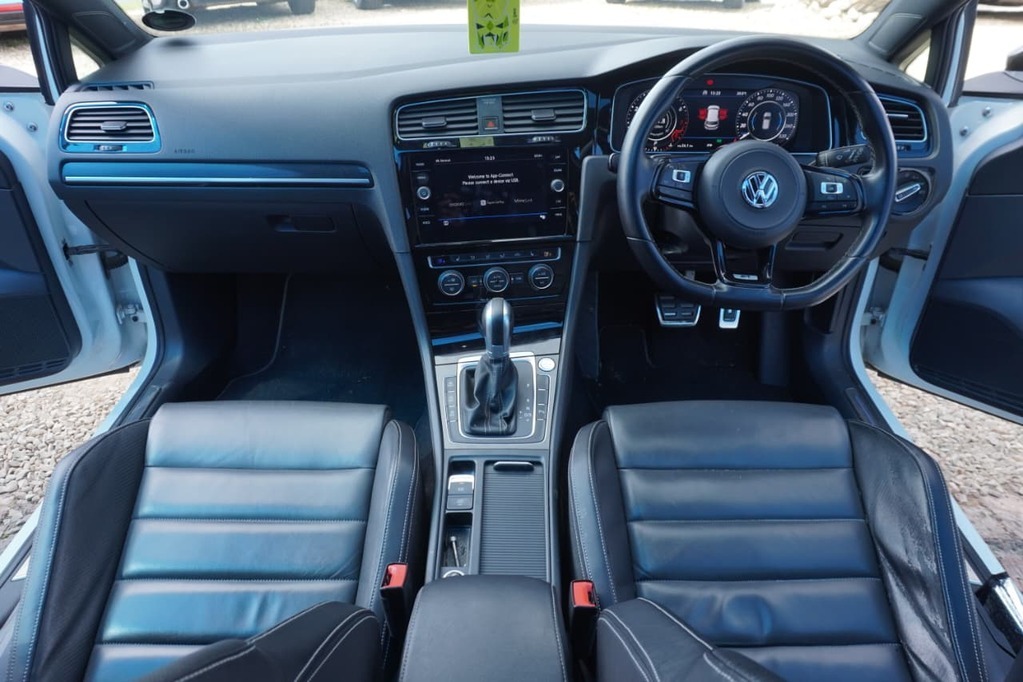 2018 VOLKSWAGEN GOLF 7, White, 80500Kms, Automatic, Hatchback, Petrol, R579 900, Kuilsriver