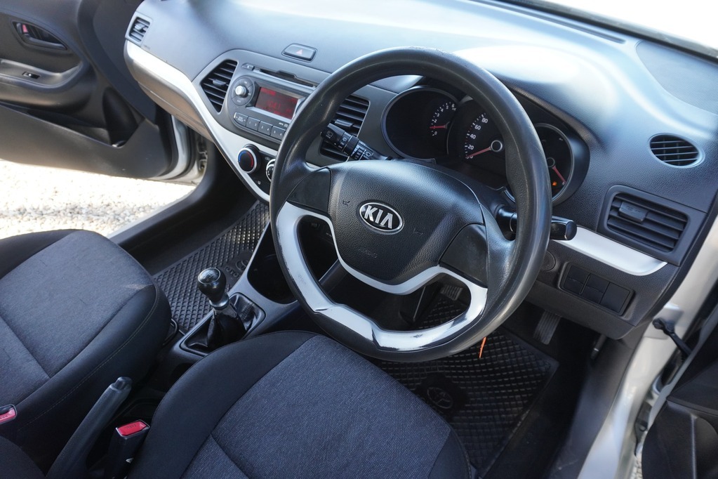 2014 KIA PICANTO, Silver, 172280Kms, Manual, Hatchback, Petrol, R109 900, Kuilsriver