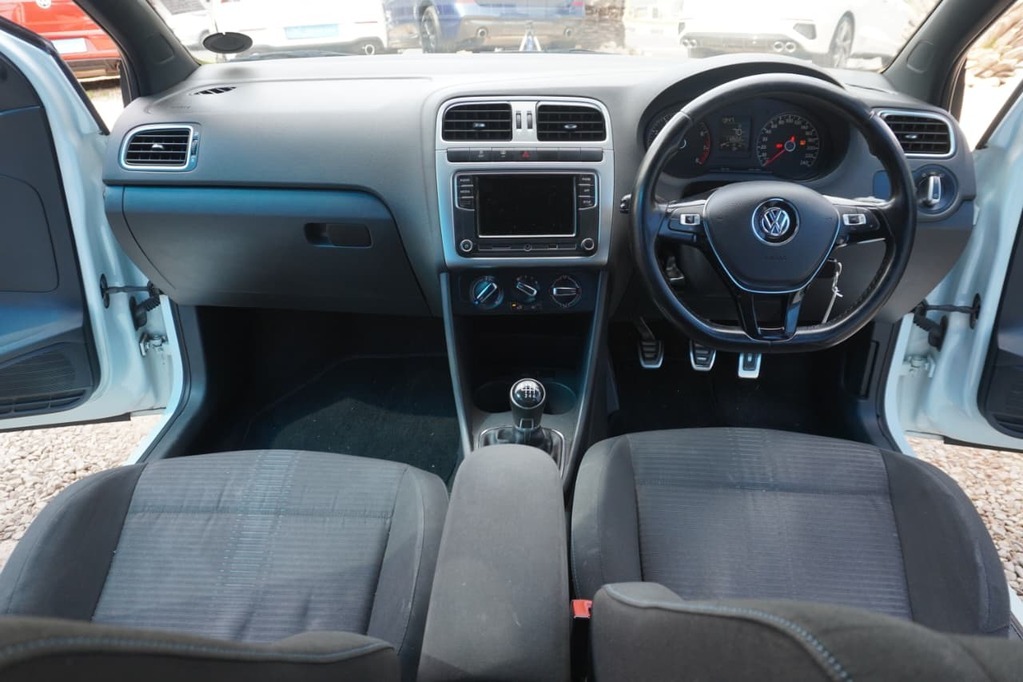 2020 VOLKSWAGEN POLO VIVO, White, 112000Kms, Manual, Hatchback, Petrol, R219 900, Kuilsriver