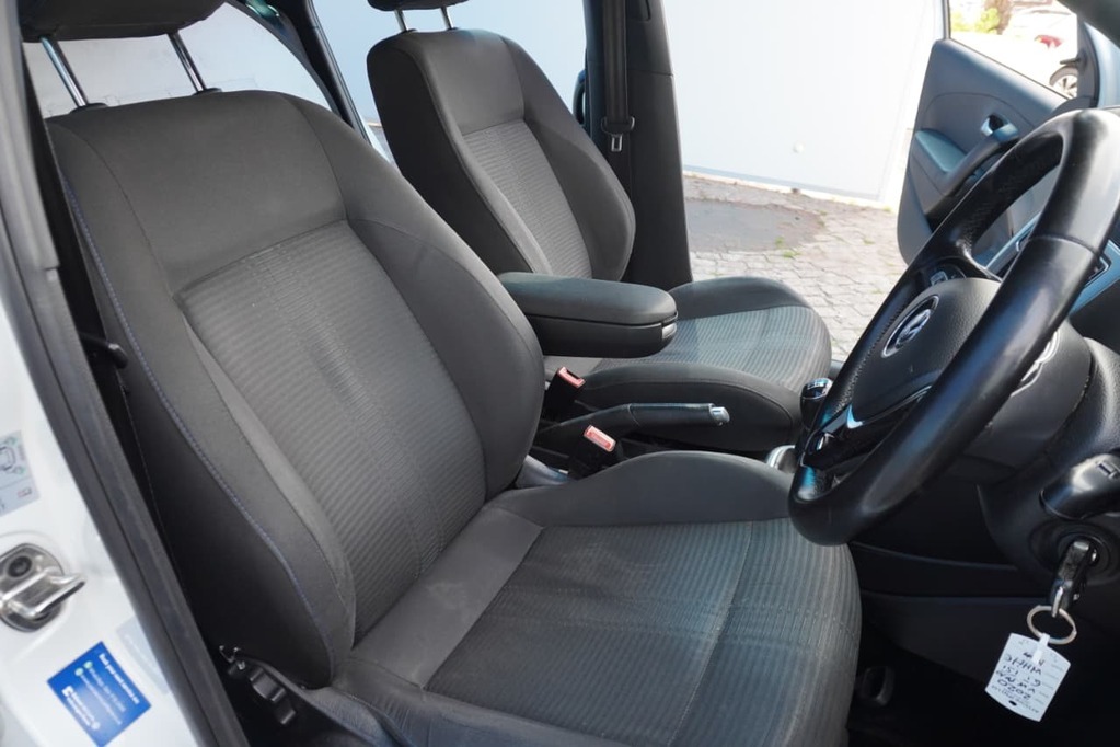 2020 VOLKSWAGEN POLO VIVO, White, 112000Kms, Manual, Hatchback, Petrol, R219 900, Kuilsriver