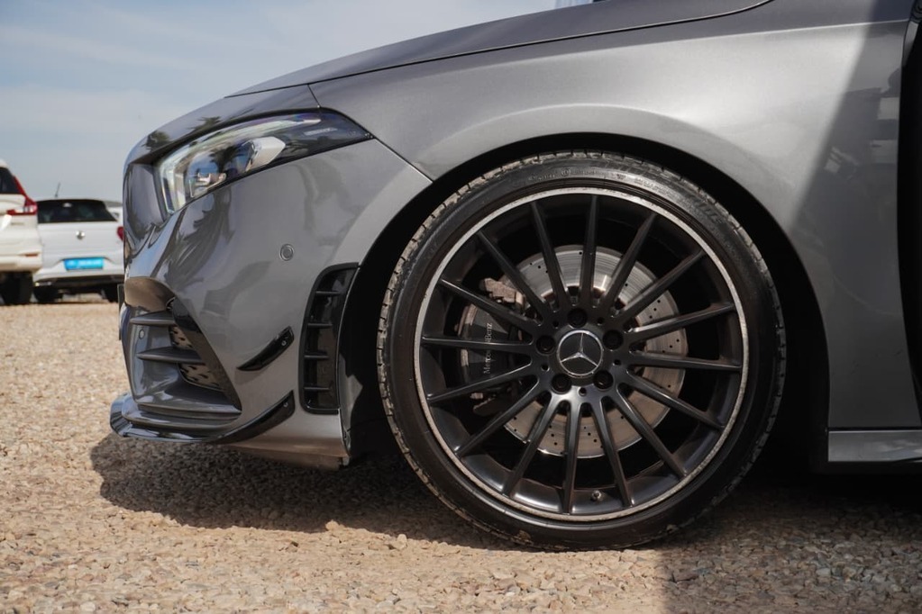 2019 MERCEDES-BENZ A CLASS, Metalic grey , 123000Kms, Automatic, Hatchback, Petrol, R339 900, Kuilsriver