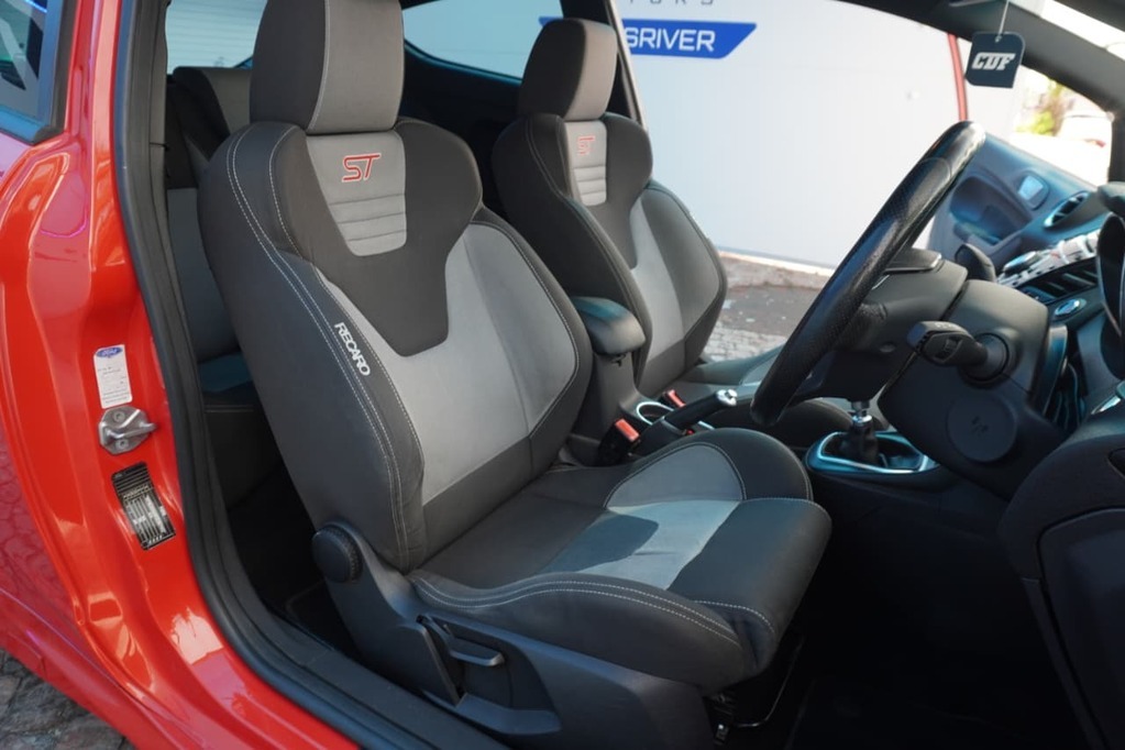 2014 FORD FIESTA, Orange, 172000Kms, Manual, Hatchback, Petrol, R179 900, Kuilsriver