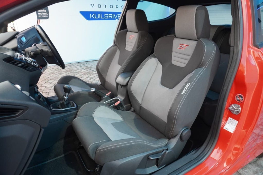 2014 FORD FIESTA, Orange, 172000Kms, Manual, Hatchback, Petrol, R179 900, Kuilsriver