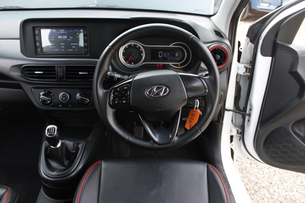 2022 HYUNDAI i10, White, 84119Kms, Manual, Hatchback, Petrol, R149 900, Wingfield Motors Kuilsriver