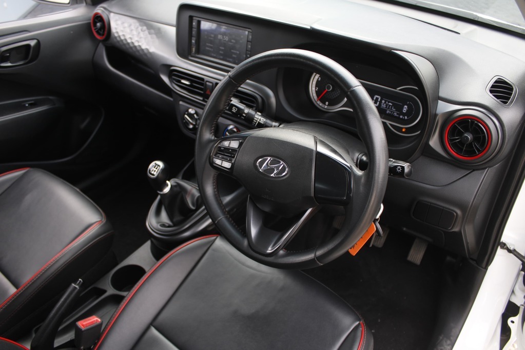 2022 HYUNDAI i10, White, 84119Kms, Manual, Hatchback, Petrol, R149 900, Wingfield Motors Kuilsriver